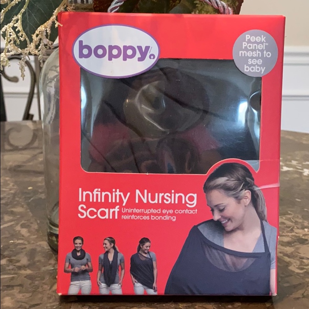 boppy infinity nursing scarf.